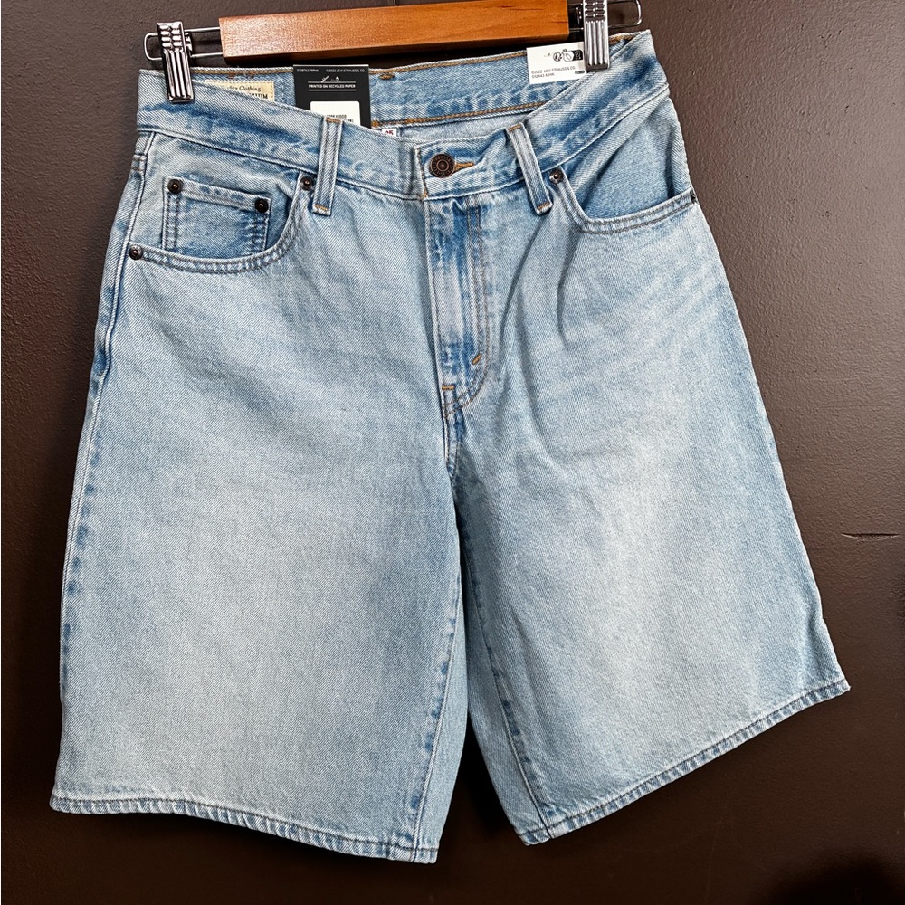 NWT Levi’s Baggy Dad Jorts - Picture 4 of 5